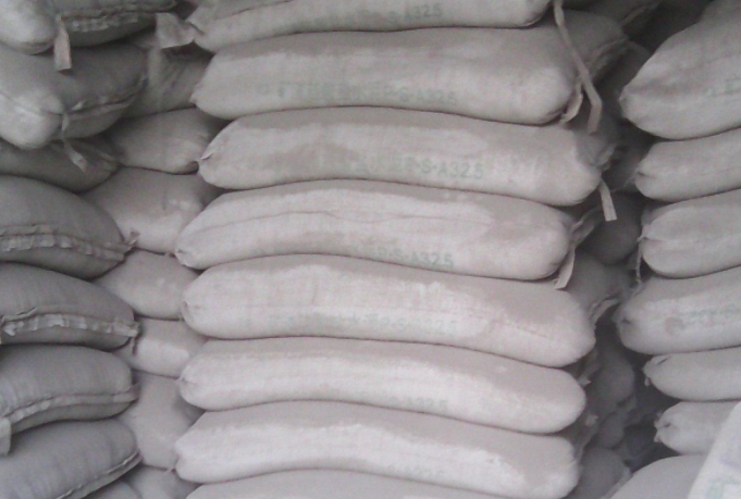 深圳沙水泥砖哪里买？关于水泥的选购技巧你学到了吗